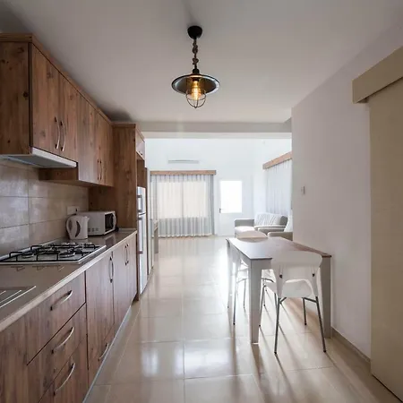 Apartamento Deniz Airport