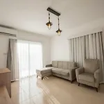 Deniz Airport Apartment Nikosia