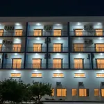 Deniz Airport Apartment *