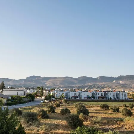 Deniz Airport Apartment Nikosia