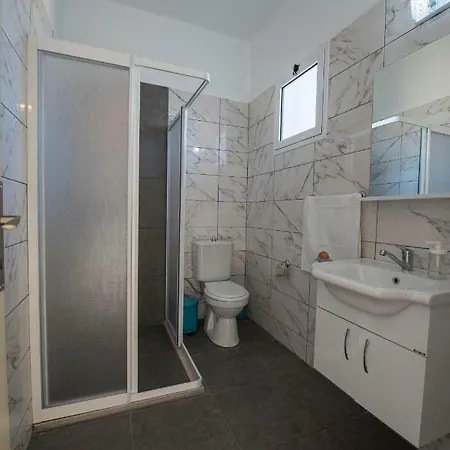 Deniz Airport Apartment *