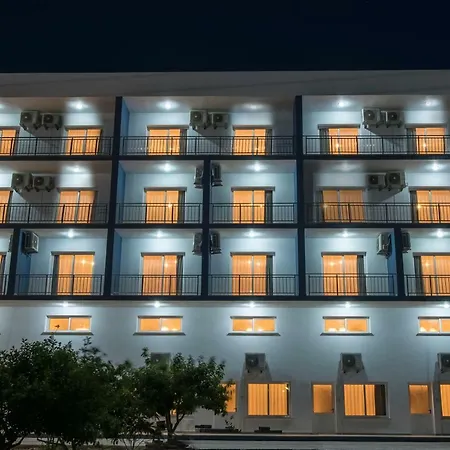 Deniz Airport Apartament *