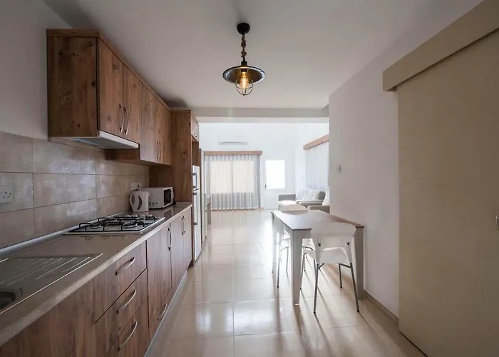 Apartman Deniz Airport