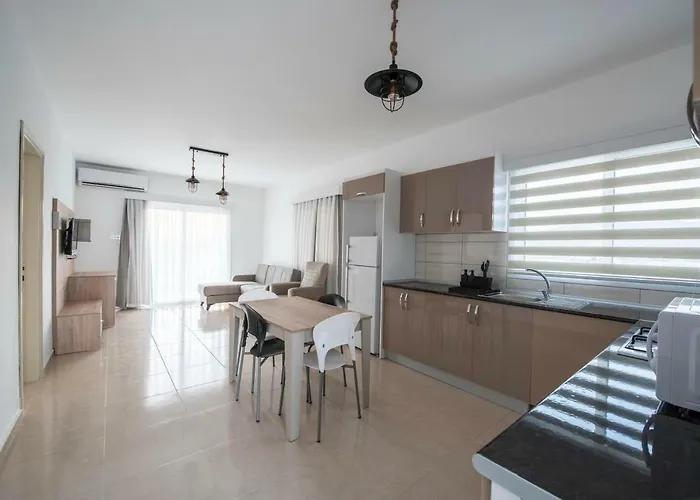 Apartman Deniz Airport *